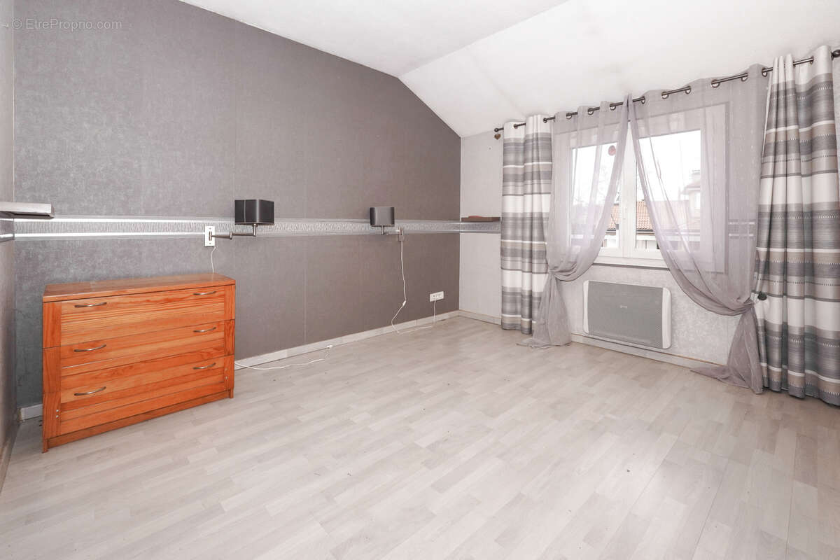 Maison à PONT-DU-CHATEAU