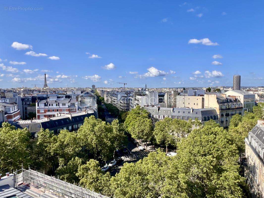 Appartement à PARIS-17E