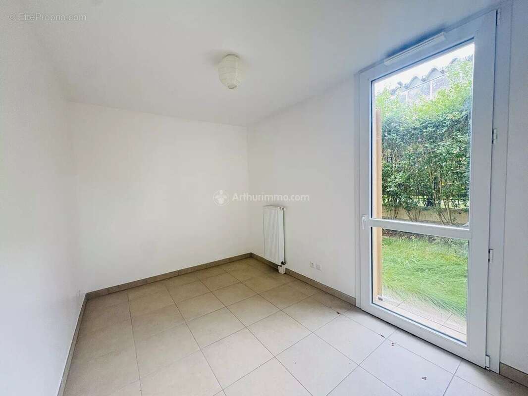 Appartement à BUSSY-SAINT-GEORGES