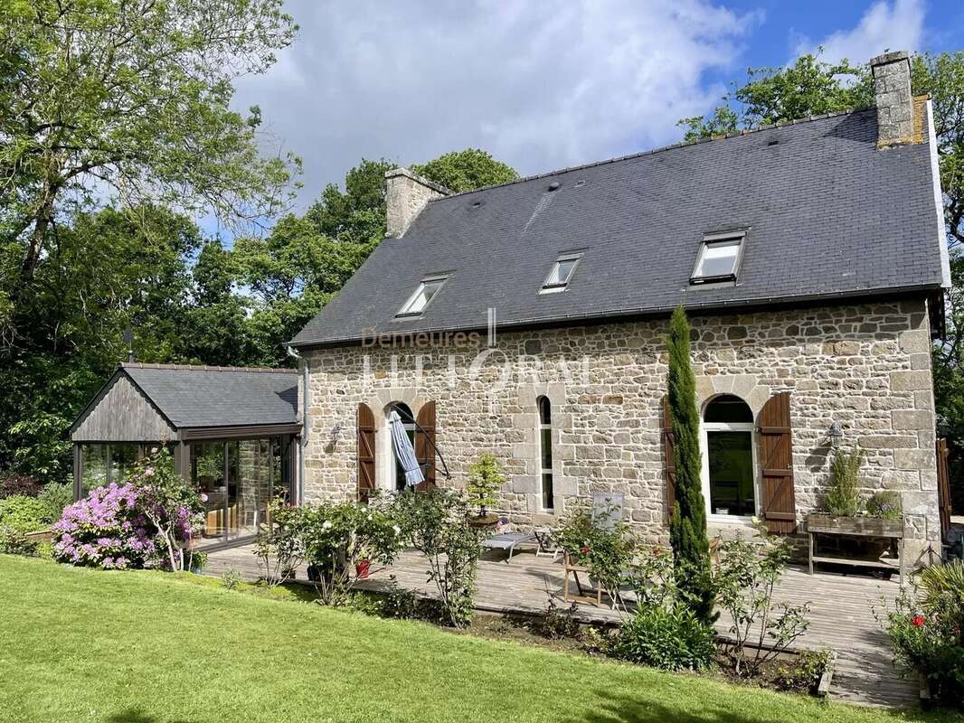 Maison à PLOUBEZRE