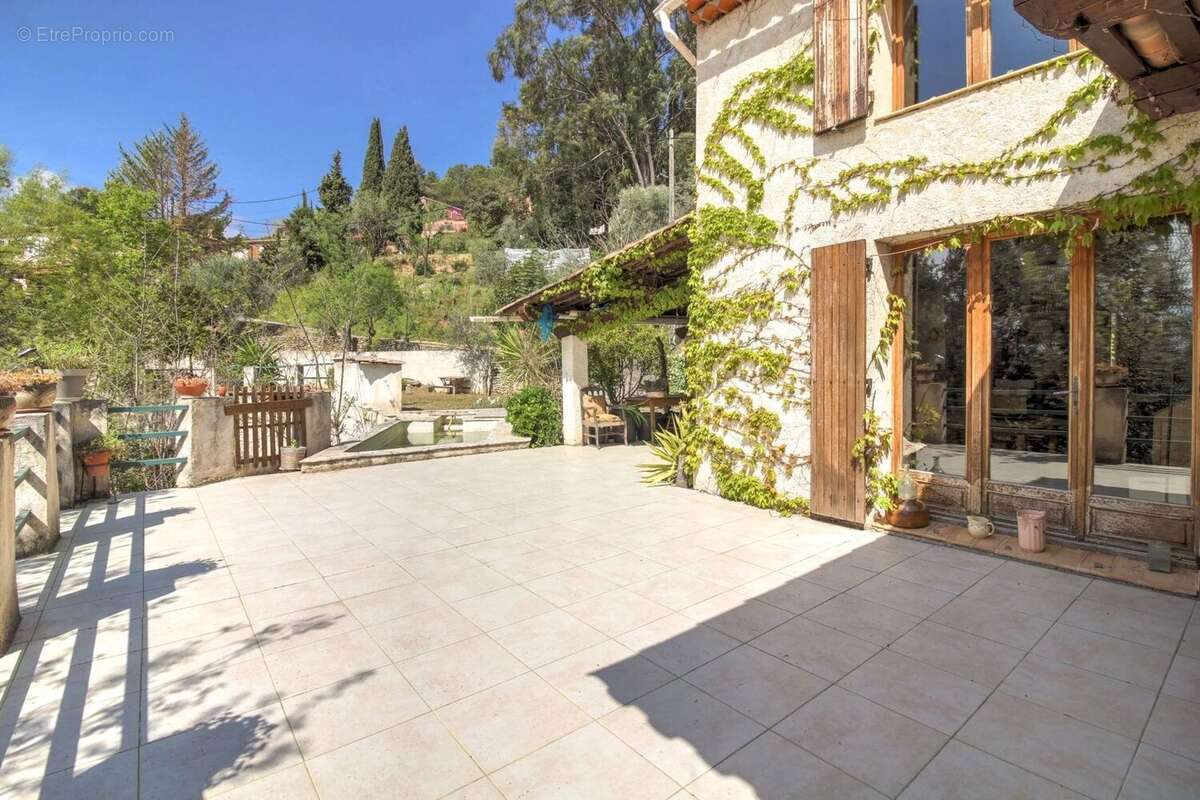 Maison à SAINT-MARTIN-DU-VAR