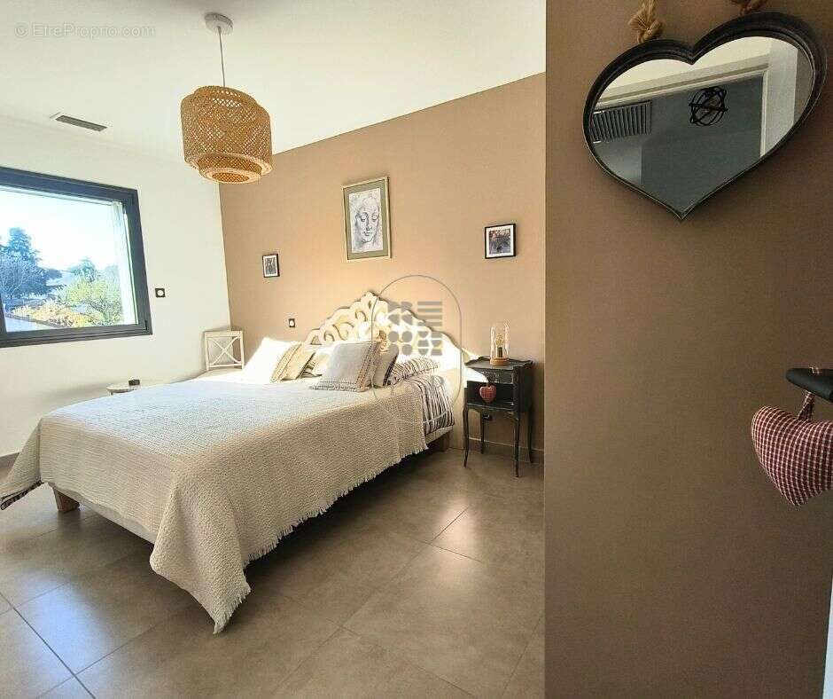 Maison à VEZENOBRES