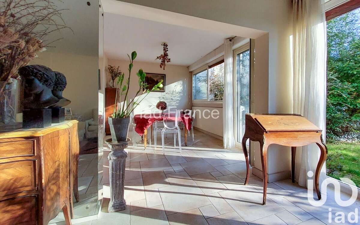 Photo 2 - Appartement à VAUCRESSON