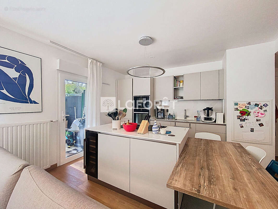 Appartement à SURESNES