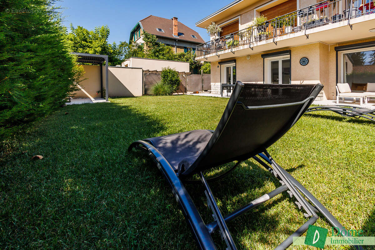 Appartement à CORENC