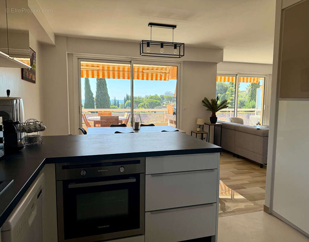 Appartement à VILLENEUVE-LOUBET