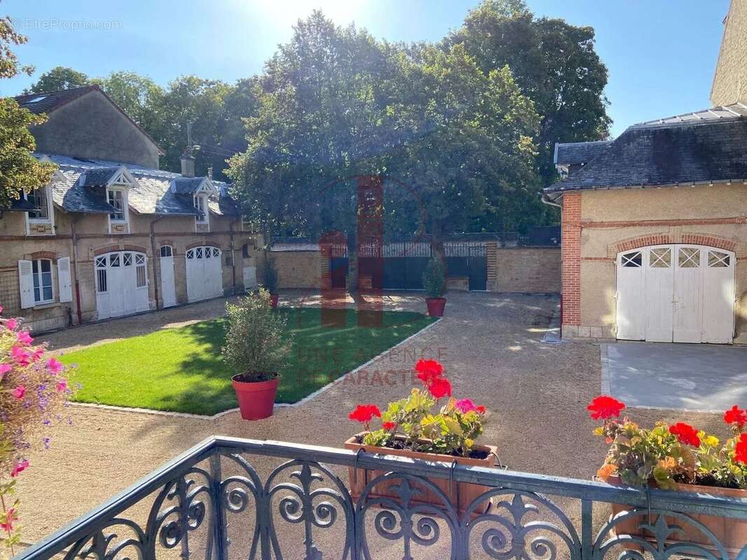 Maison à FONTAINEBLEAU