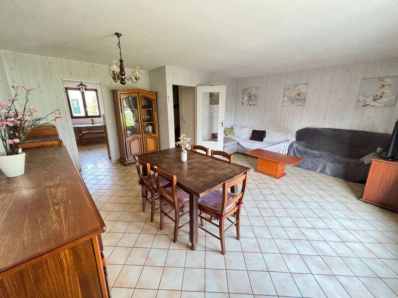 Maison à VERRIERES-LE-BUISSON