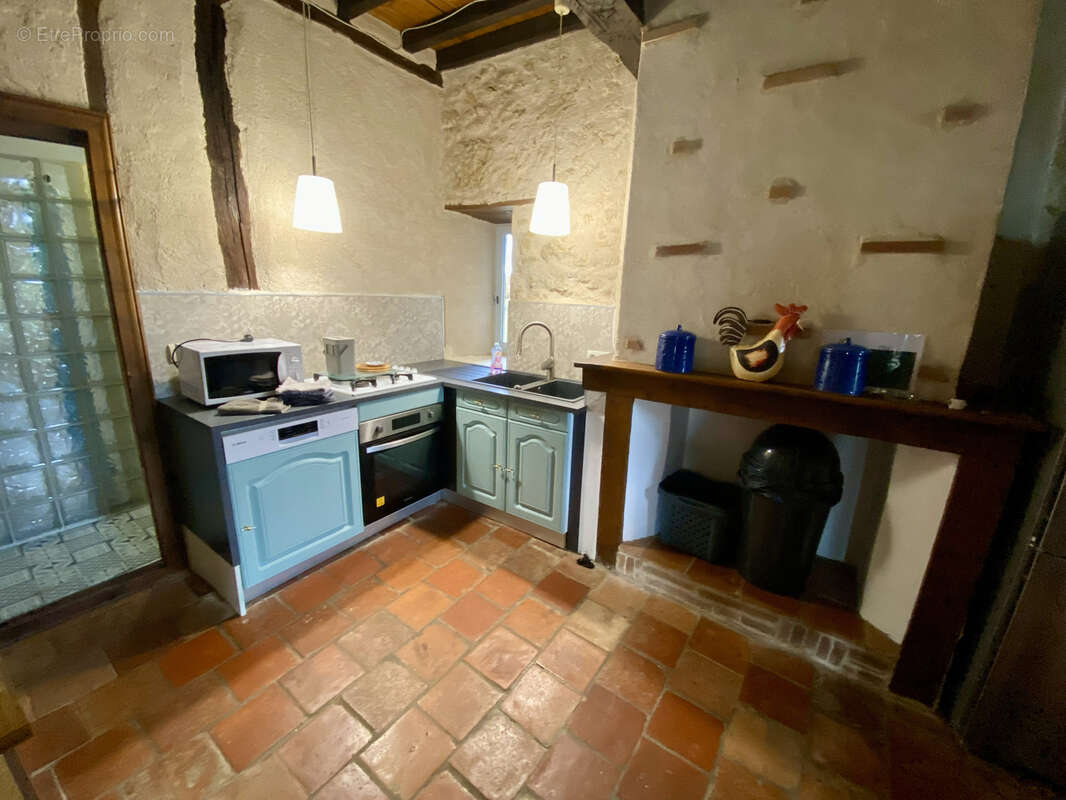 Maison à SEISSAN