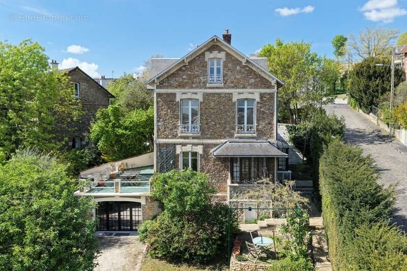 Maison à JUVISY-SUR-ORGE