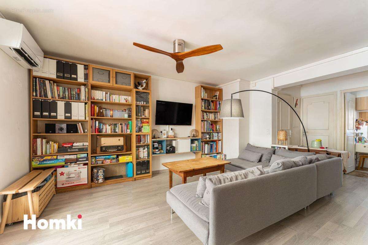 Appartement à MARSEILLE-5E