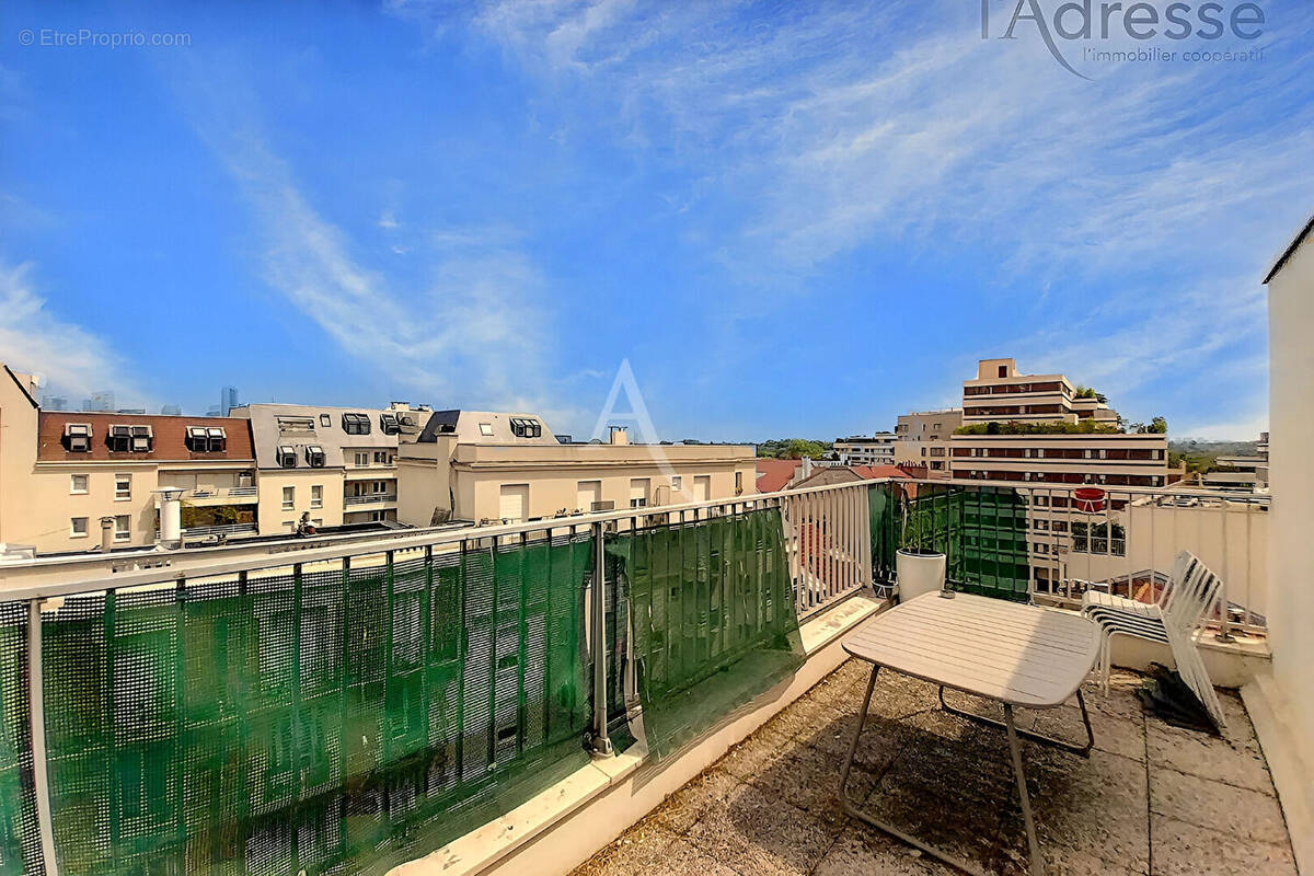 Appartement à SURESNES