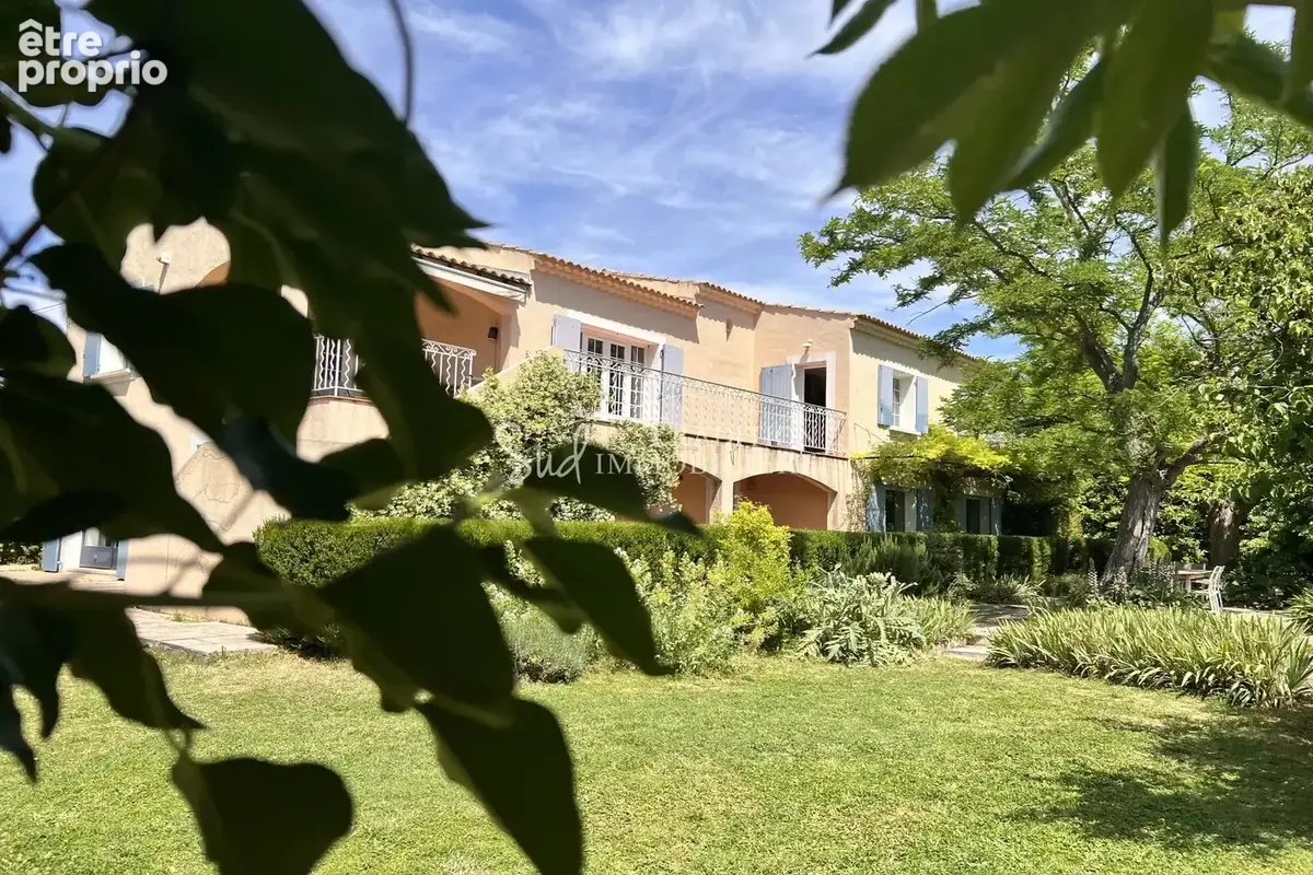 Photo Maison à Fontvieille au prix de N/C