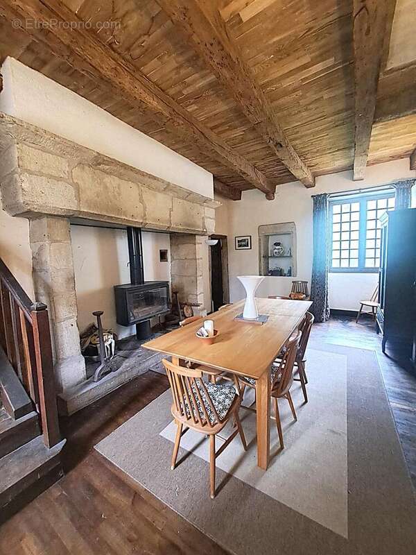Maison 280 m² à Degagnac  - photo 6