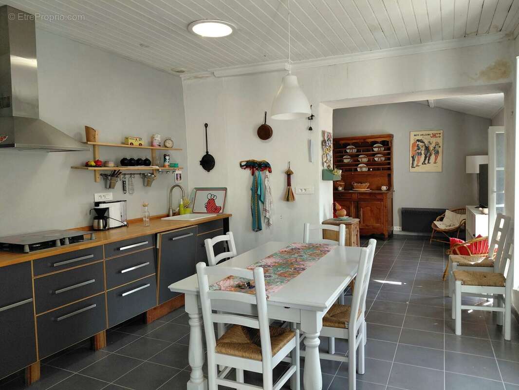 Maison 69 m² à L'epine  - photo 4