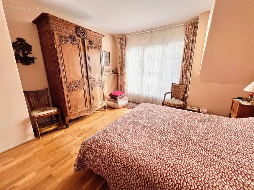 Maison à MONT-SAINT-AIGNAN