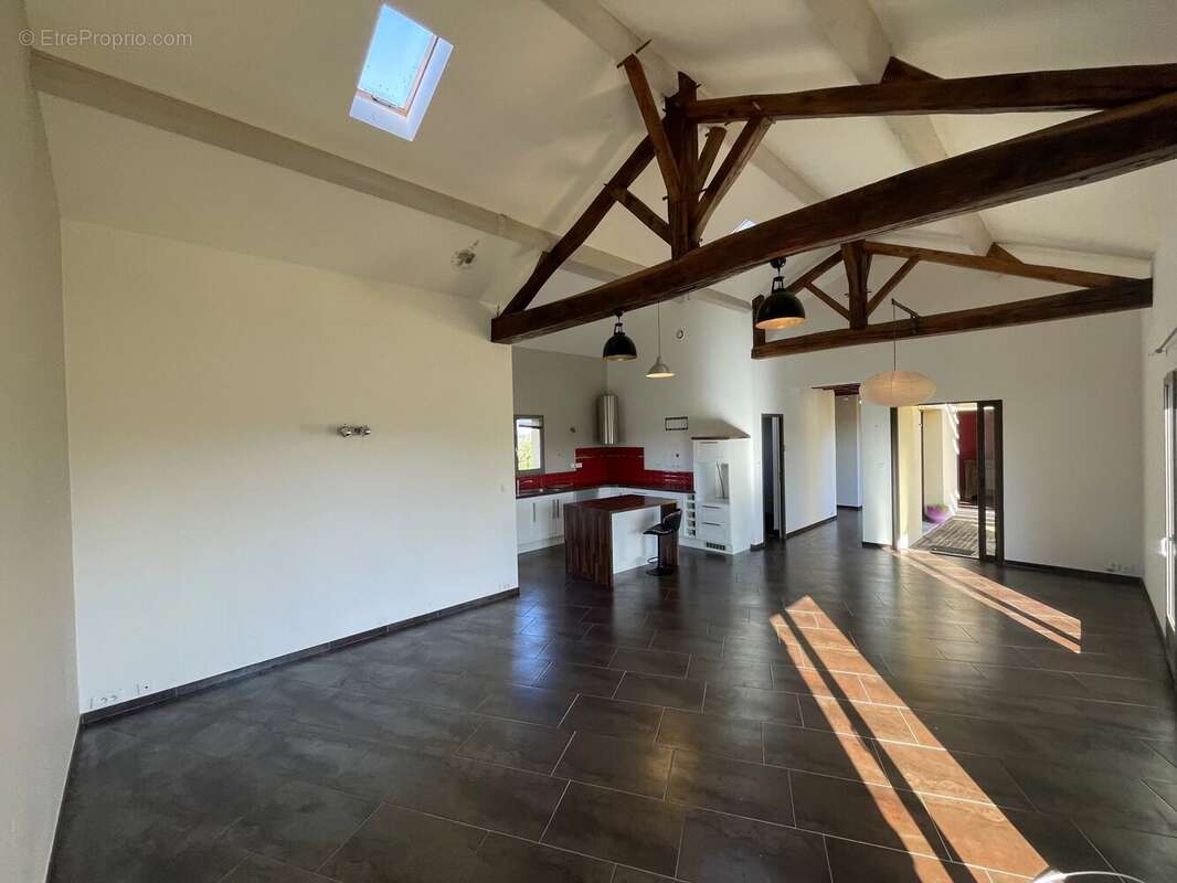 Maison à MAUMUSSON-LAGUIAN