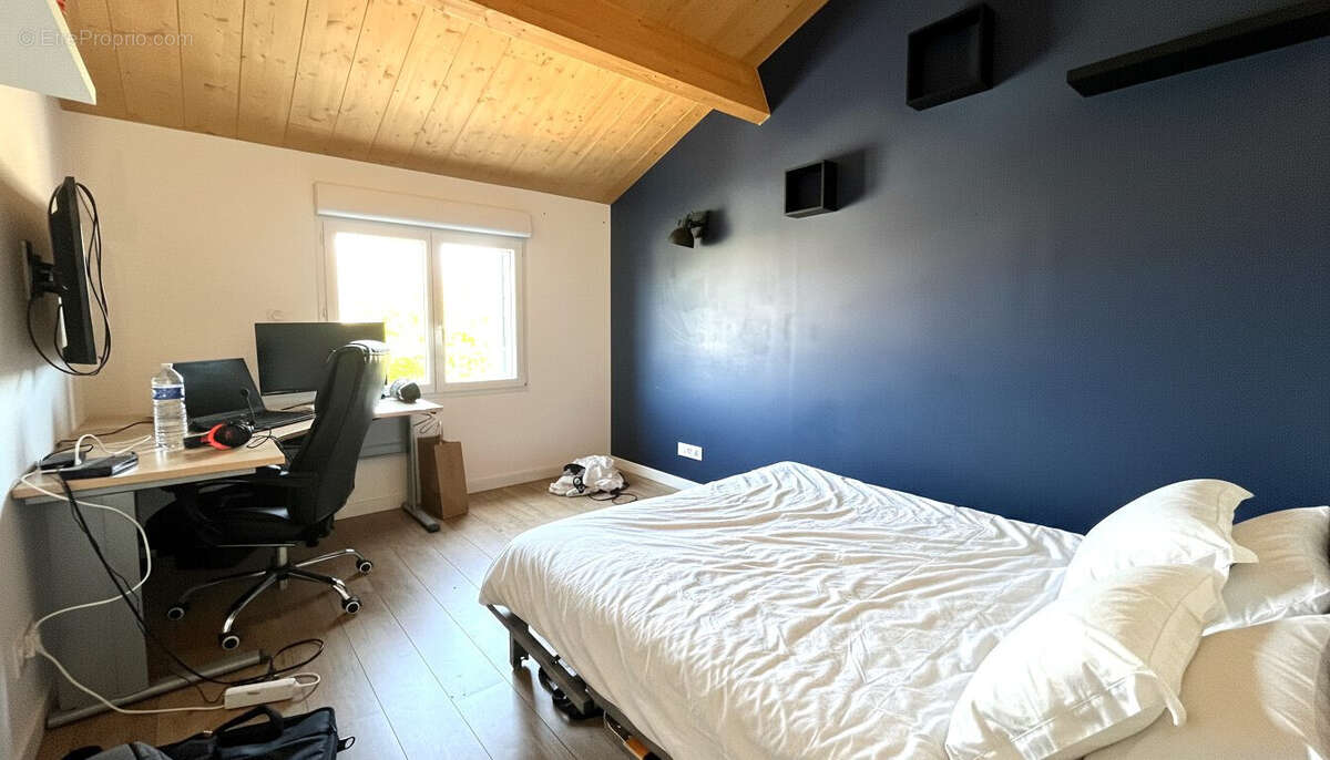 Maison 125 m² à La Rochelle  - photo 8