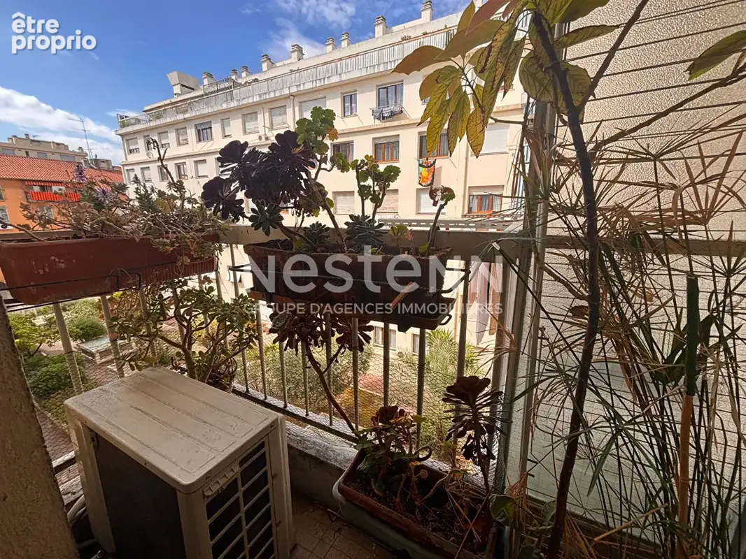 NUE PROPRIETE : Appartement 3 pièces- cave -à vendre à Nice - Emplacement privilégié - photo 2