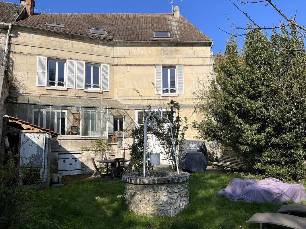 Maison à PONT-SAINTE-MAXENCE