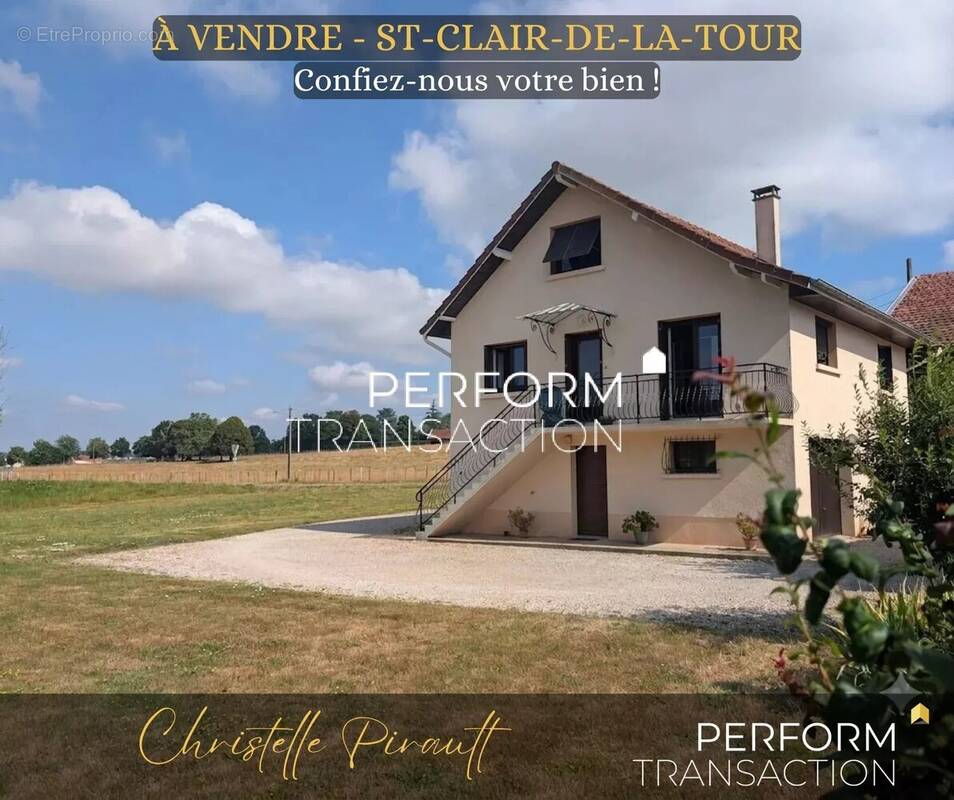 Maison à SAINT-CLAIR-DE-LA-TOUR