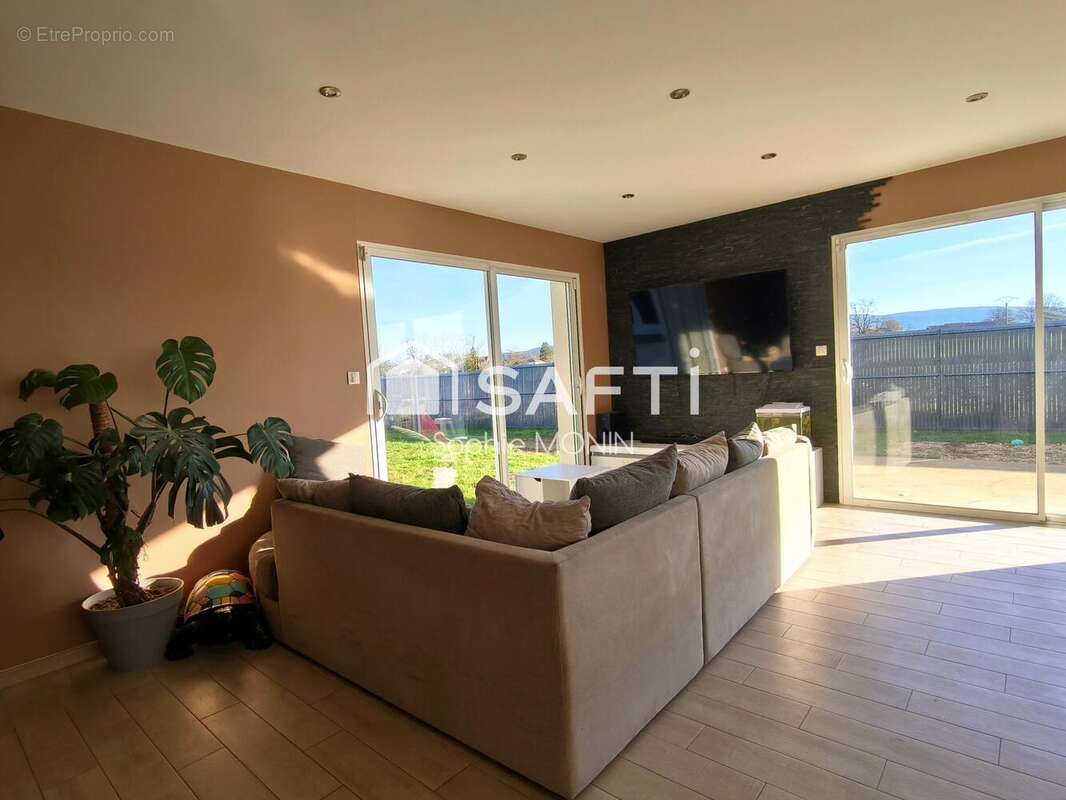 Photo 2 - Maison à BOURG-EN-BRESSE