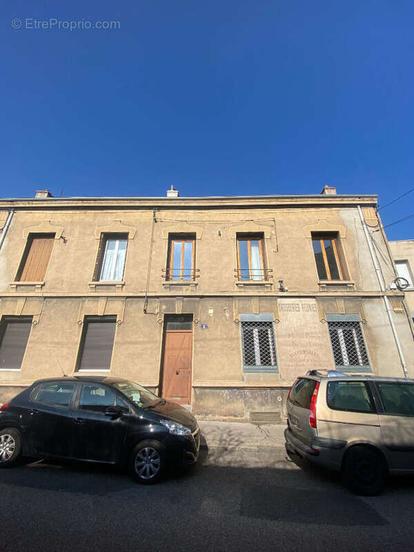 Appartement à SAINT-ETIENNE