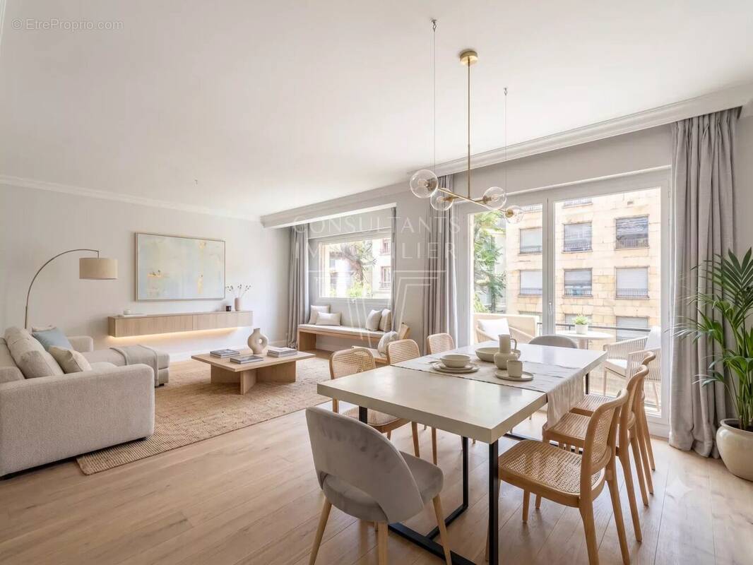 Appartement à NEUILLY-SUR-SEINE