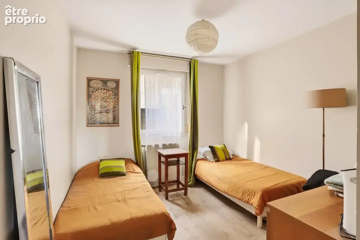 Appartement de 7 pièces - Vue dégagée sur le Rhône - photo 9