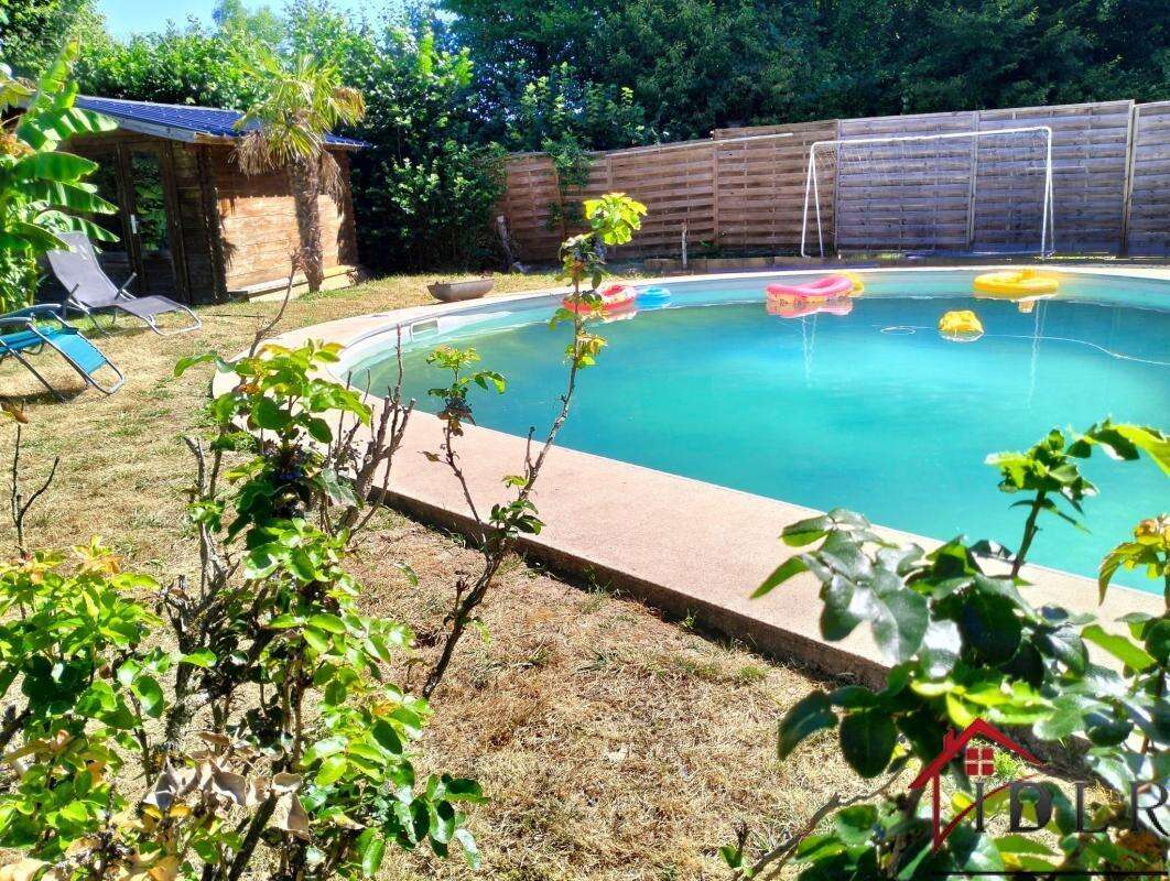 maison avec deux logements et piscine - photo 9