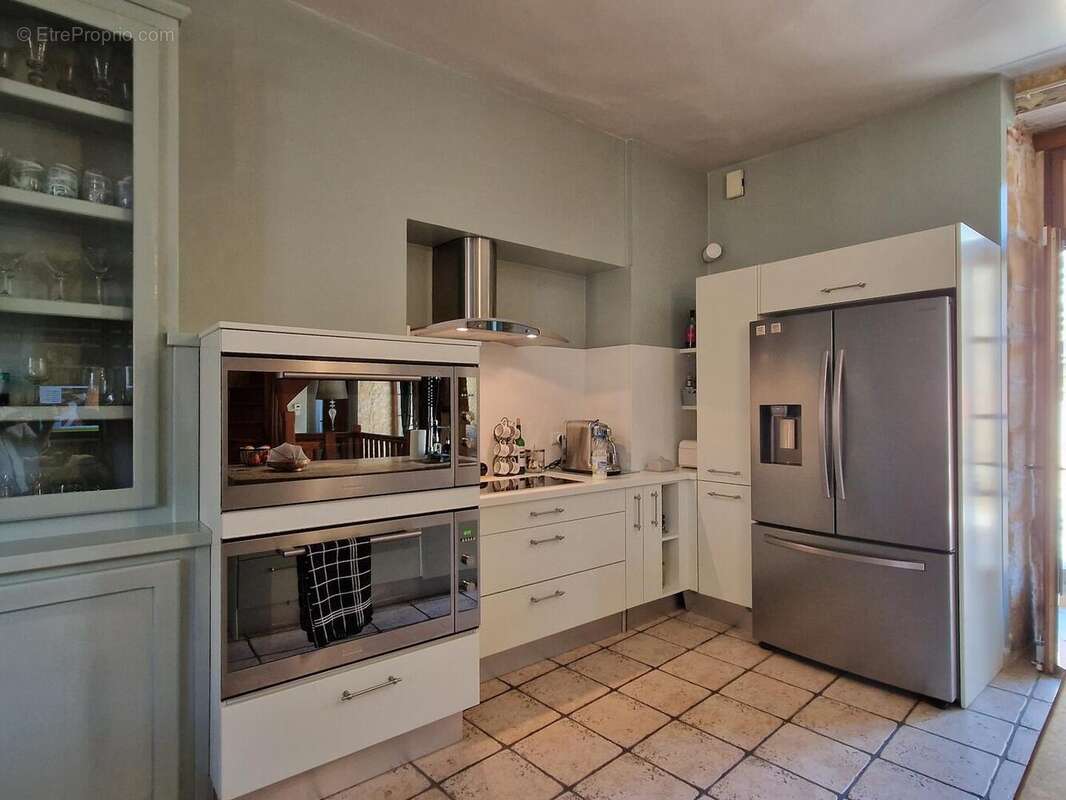 20251017152446 - Maison à LE BUGUE