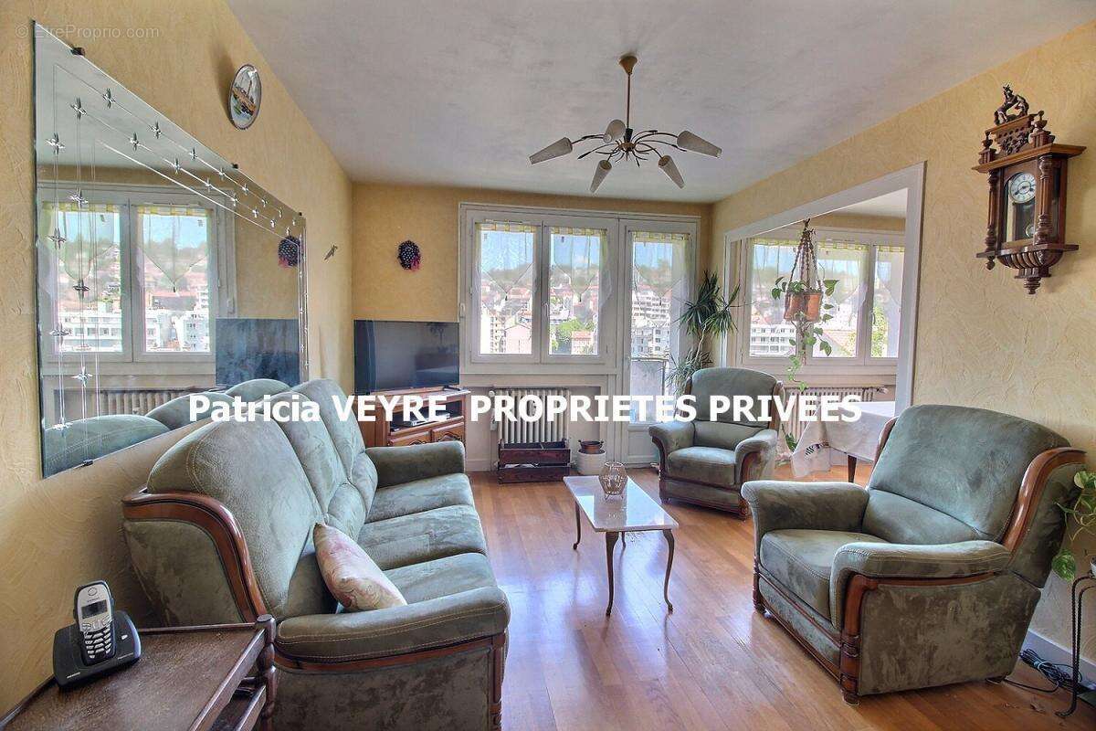 Appartement à SAINT-ETIENNE