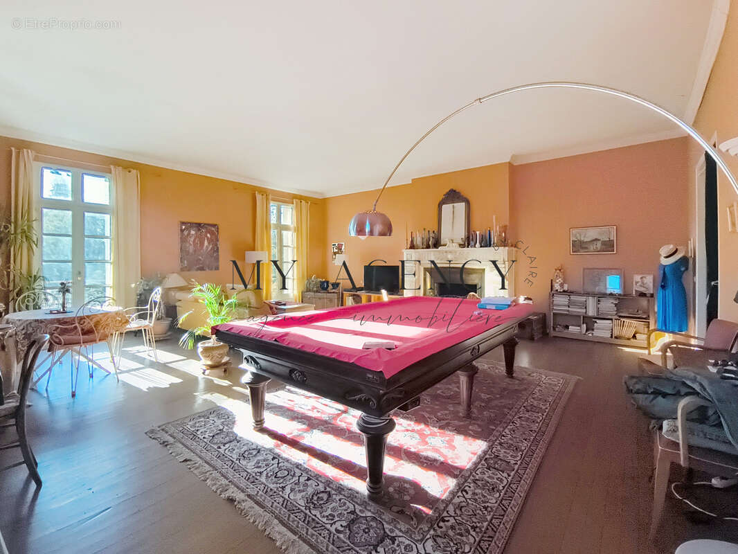 Appartement à PEZENAS