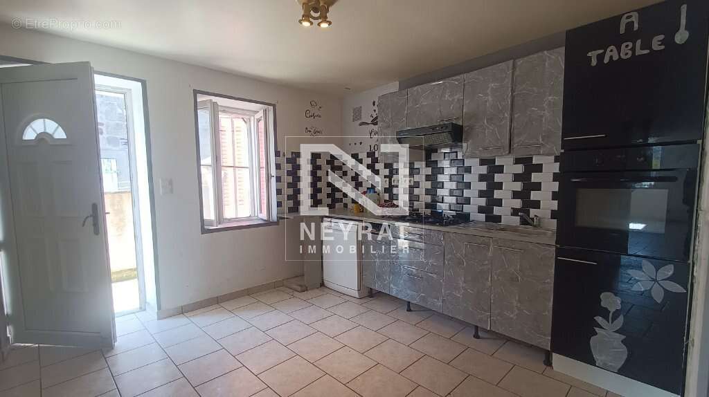 Maison à SAINT-EMILAND