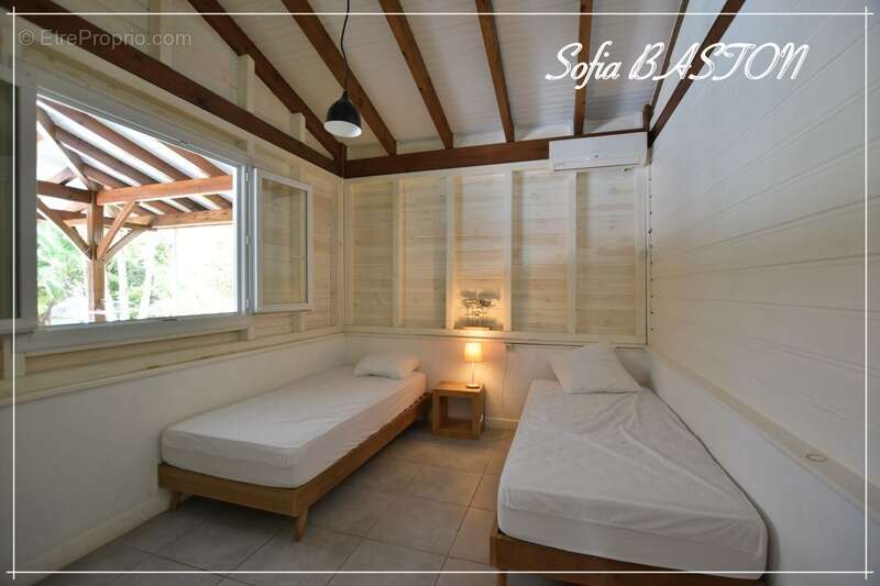 Maison à LES TROIS-ILETS