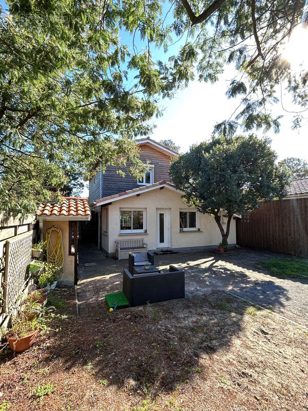 Maison à LACANAU