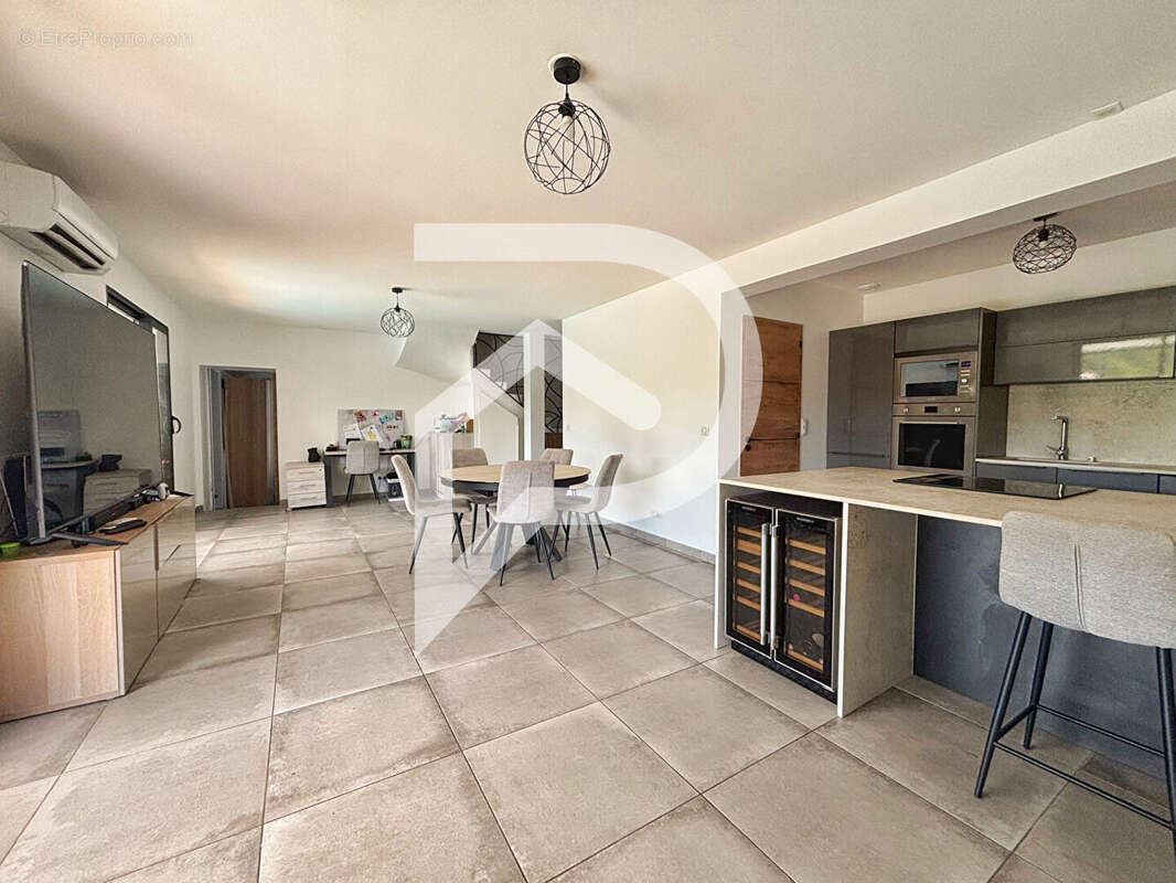 Maison Fuveau 5 pièce(s) 116 m2 de 2018 - photo 5
