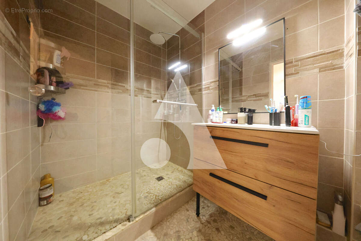 Appartement à CORBEIL-ESSONNES