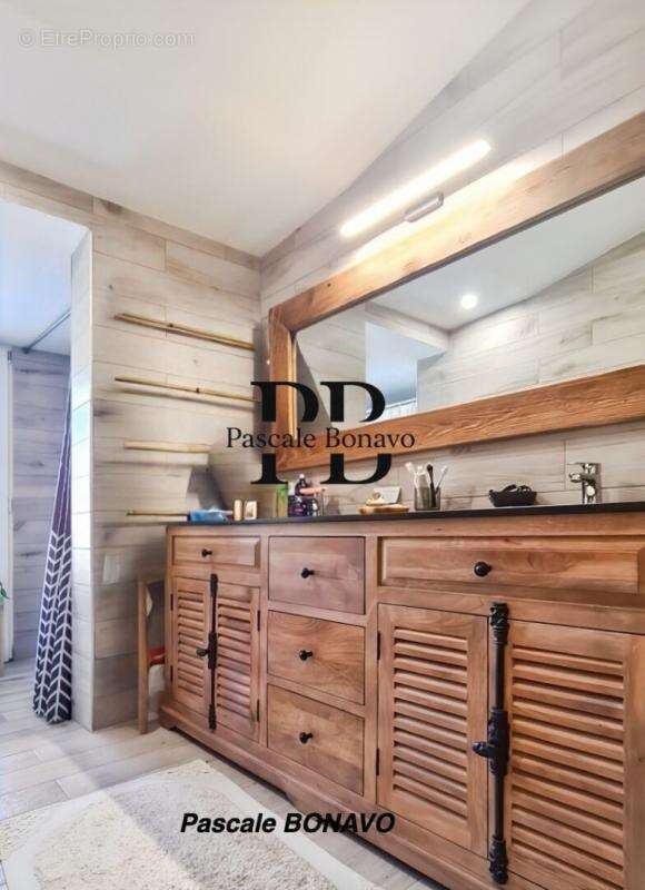 Maison à VENDAYS-MONTALIVET