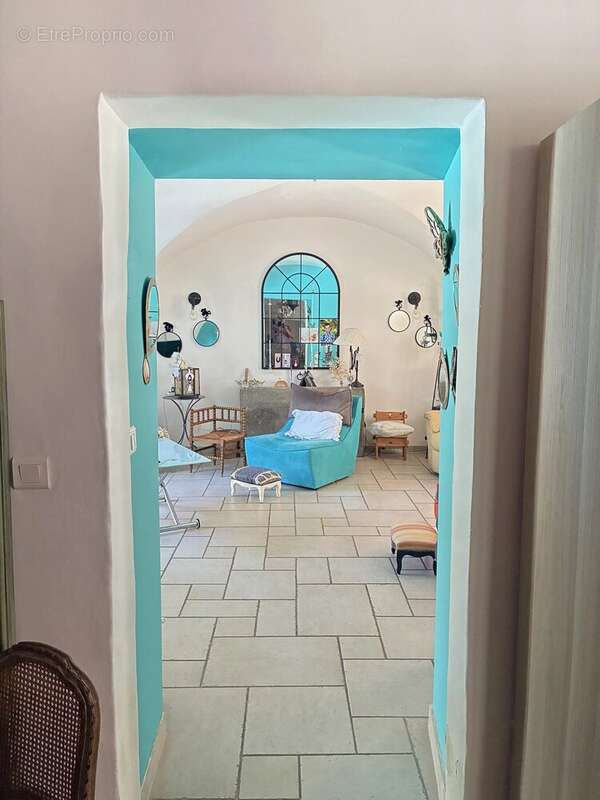 Maison à CANNES-ET-CLAIRAN