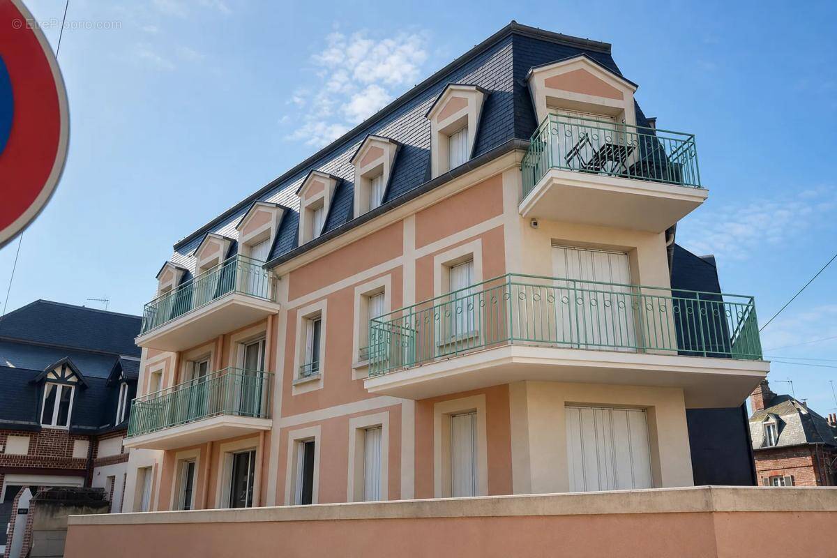 Appartement à TROUVILLE-SUR-MER