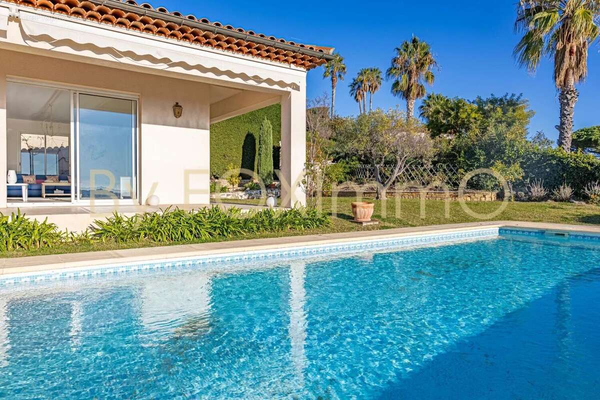 Maison à VILLENEUVE-LOUBET