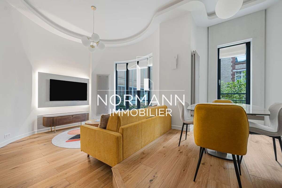 Appartement à PARIS-3E
