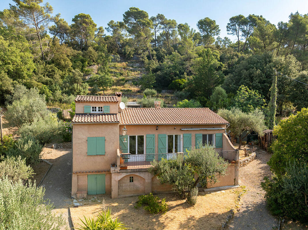 Maison à FIGANIERES
