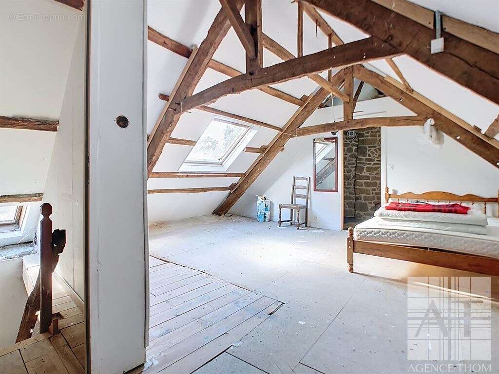 Maison à MEGRIT