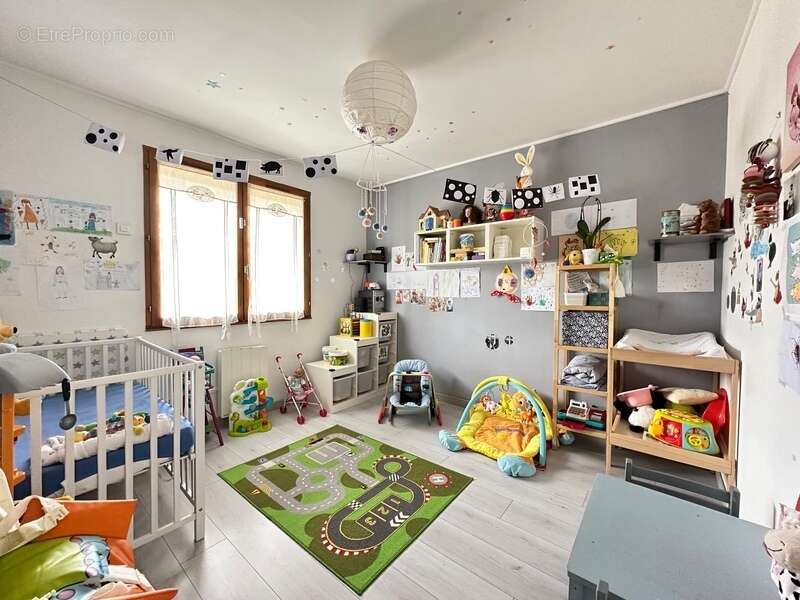 Maison à BURES-SUR-YVETTE