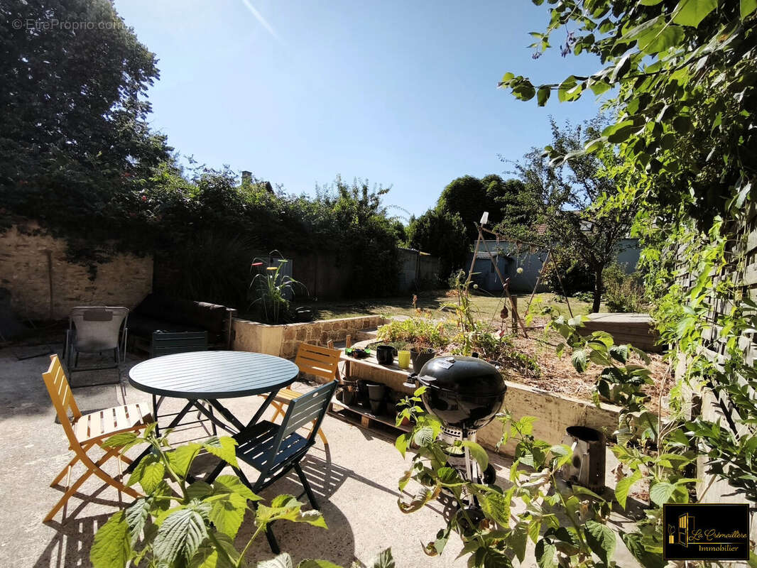 Maison 190 m² à Sainte-Mesme  - photo 2