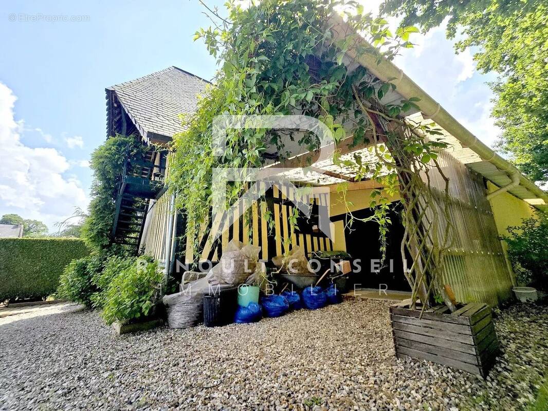 Maison à SAINT-LAURENT-EN-CAUX