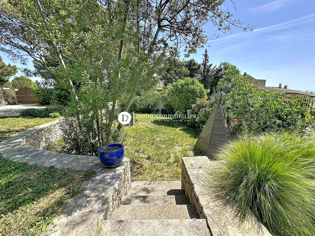 Maison à CHATEAUNEUF-DE-GADAGNE