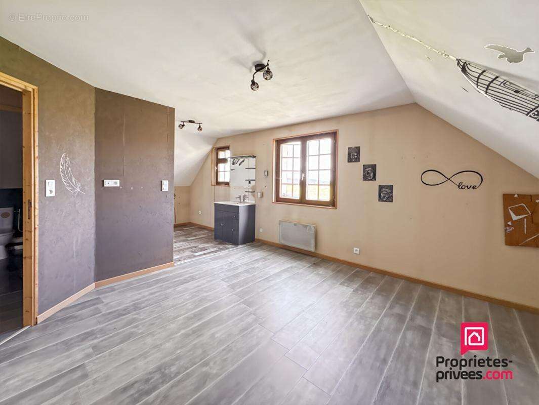 Maison à PRECY-SOUS-THIL